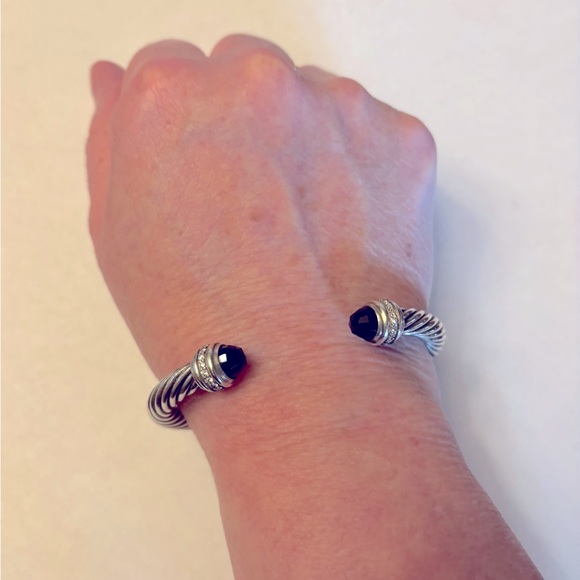 David Yurman Classic Cable Bracelet with Black Onyx and diamond accents - Picture 5 of 12